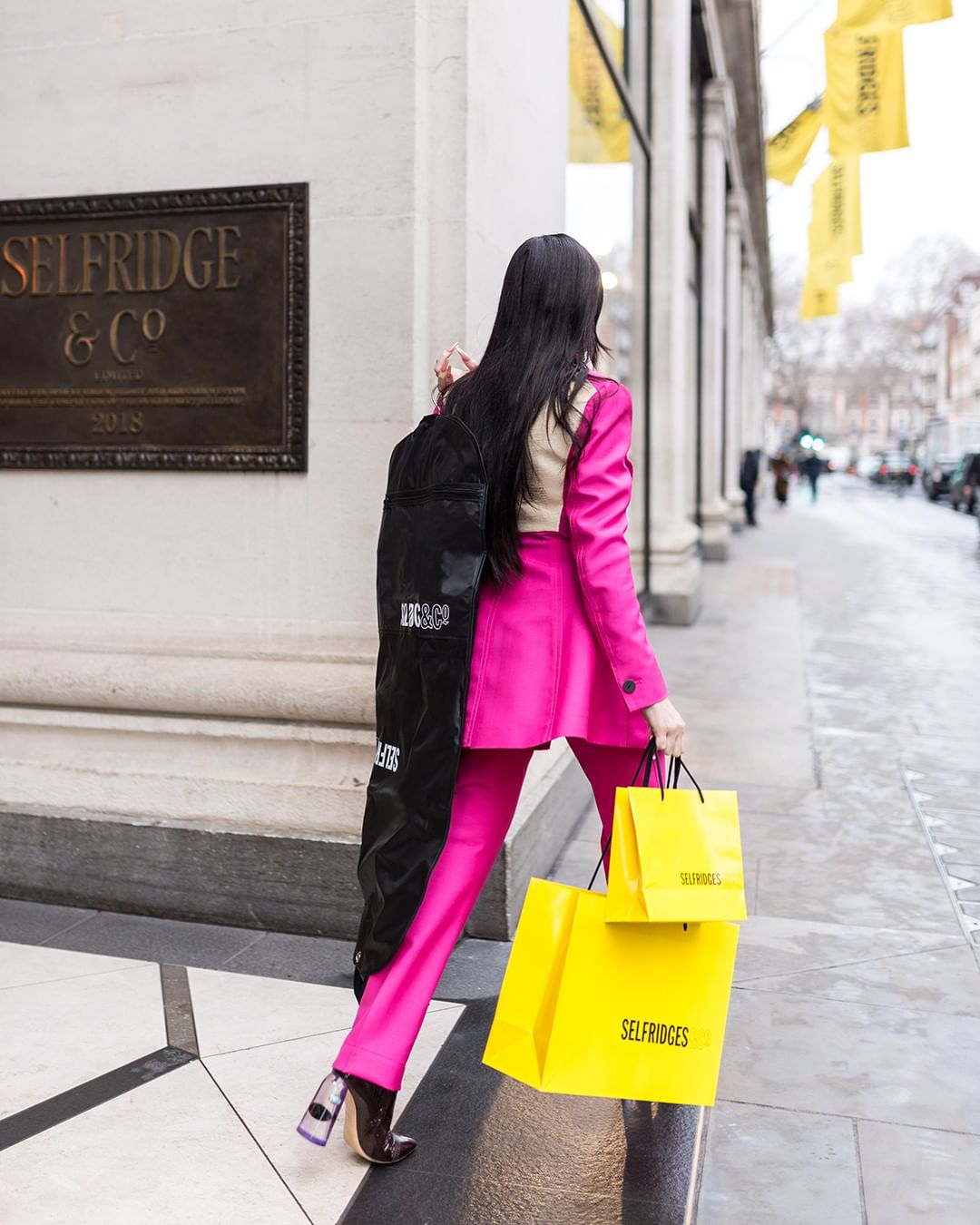 We are now at Selfridges – Gåva Gifting